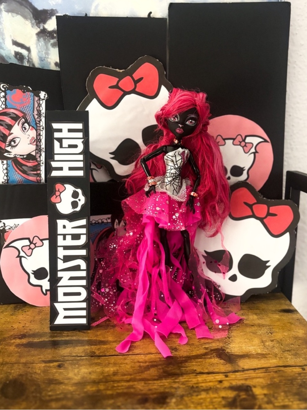 Monster-high Pink Stickers